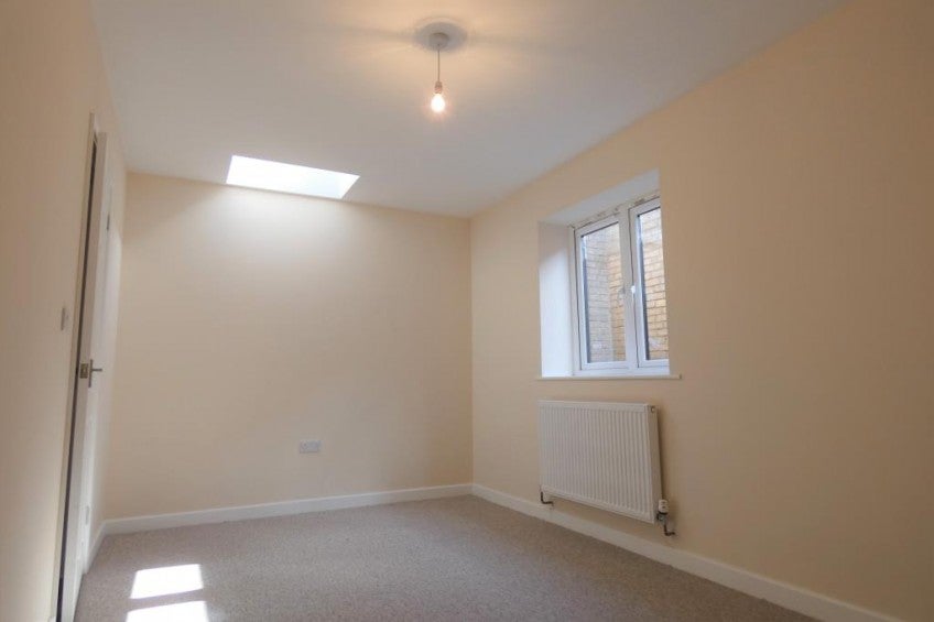 Flat Alvescot Road in West Oxfordshire