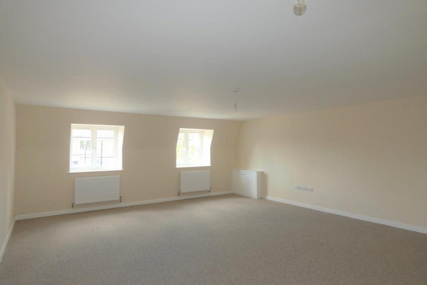 Flat Alvescot Road in West Oxfordshire