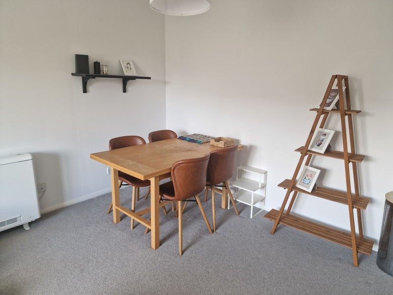 Flat Heddington Grove in Greater London