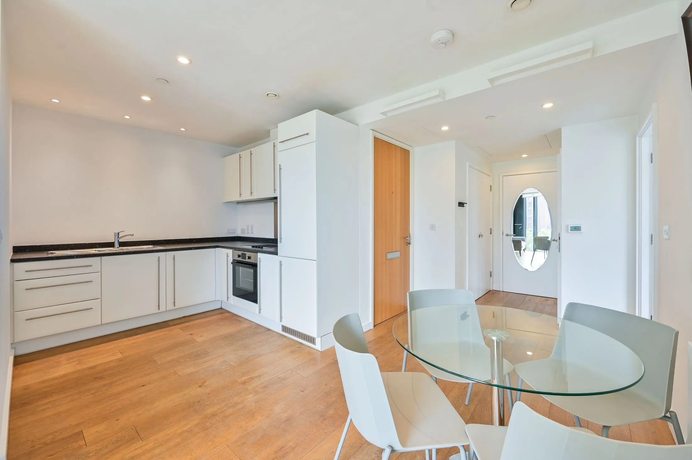 Flat Walworth Road in Greater London