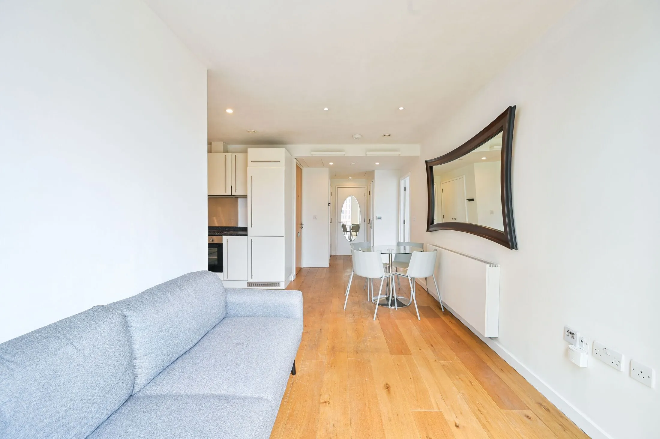 Flat Walworth Road in Greater London