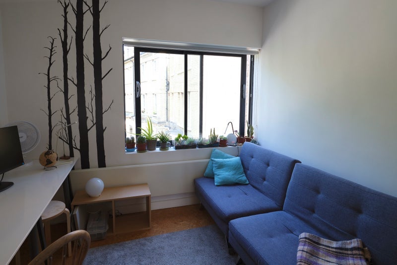 Room Ainger Road in Greater London