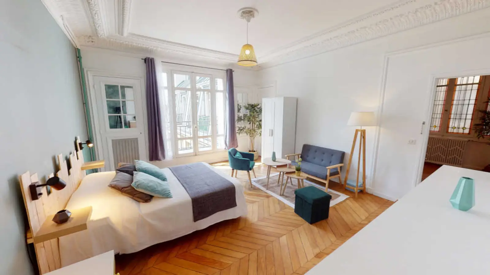 Flat Rue Ampère in Paris
