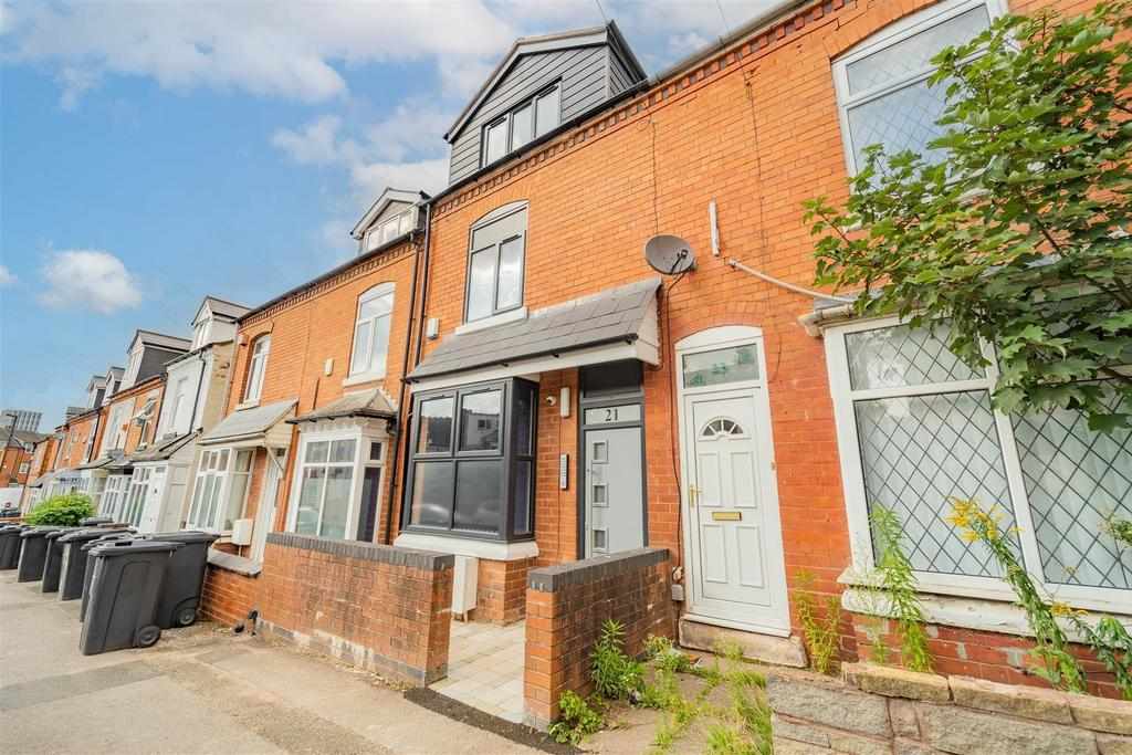 Flat Teignmouth Road in Birmingham