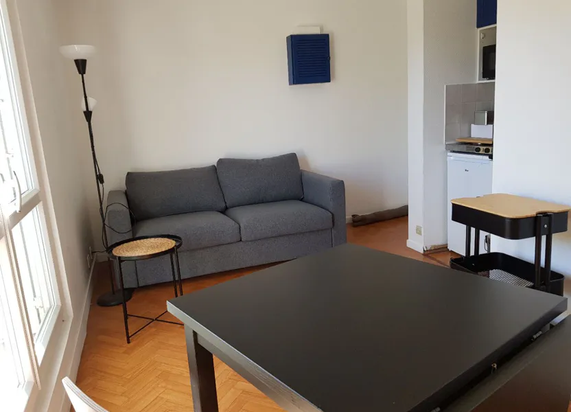 Flat Rue Pierre Amys in Rennes