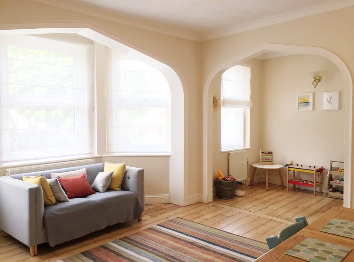 Flat Sherwood Park Road in Greater London