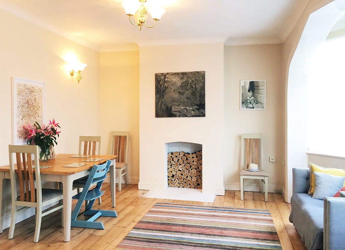 Flat Sherwood Park Road in Greater London