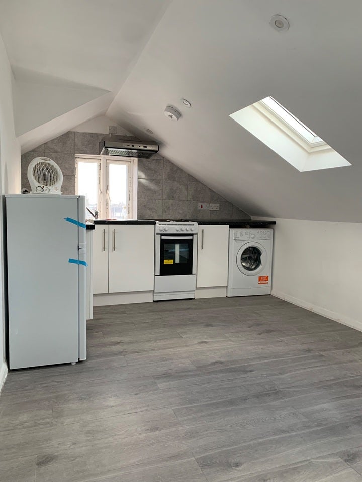 Flat Laleham Road in Borough of Spelthorne