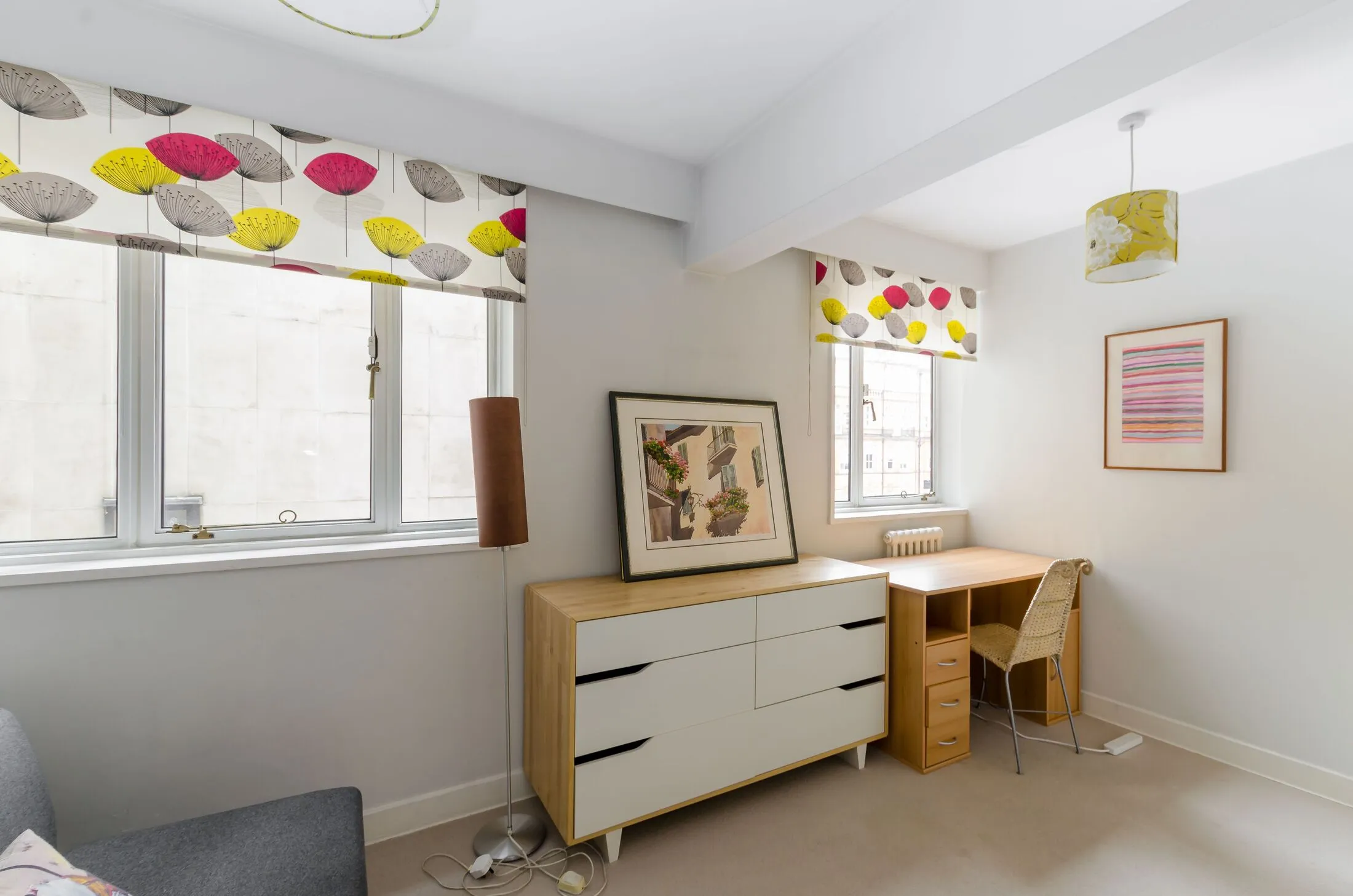 Flat De Vere Gardens in Greater London