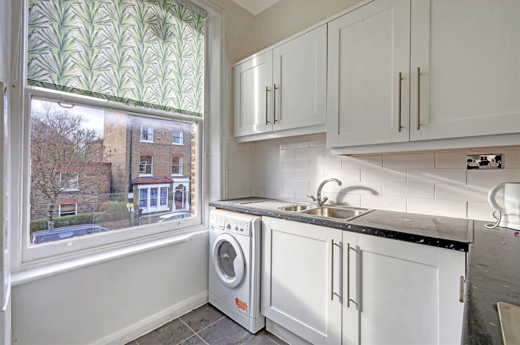 Flat Alexandra Grove in Greater London