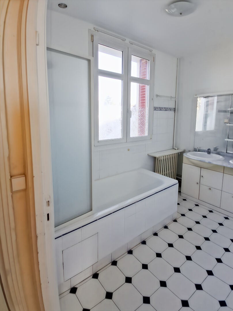 Flat Rue des États Généraux in Versailles