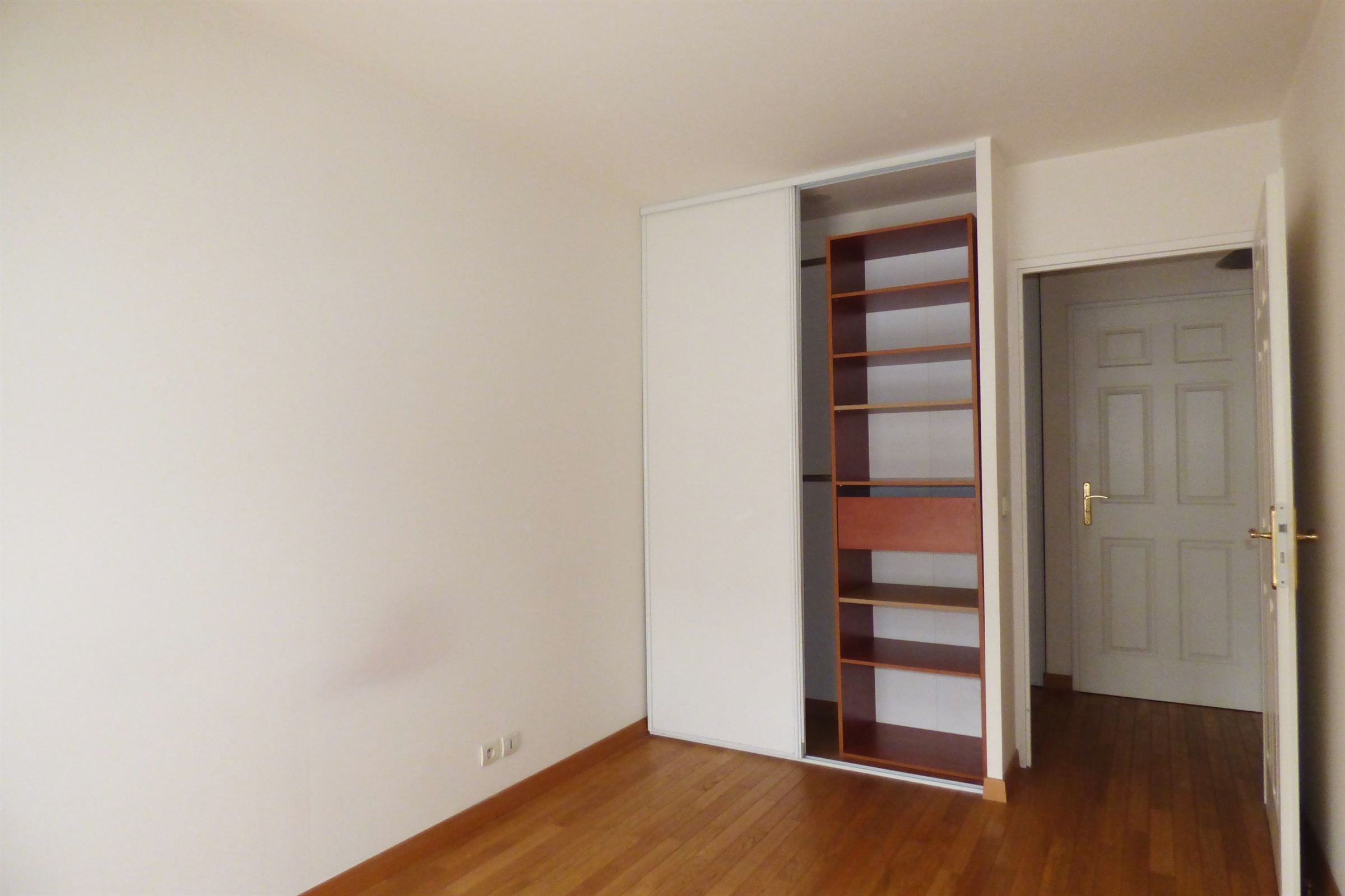 Appartement Rue de Paris à Charenton-le-Pont