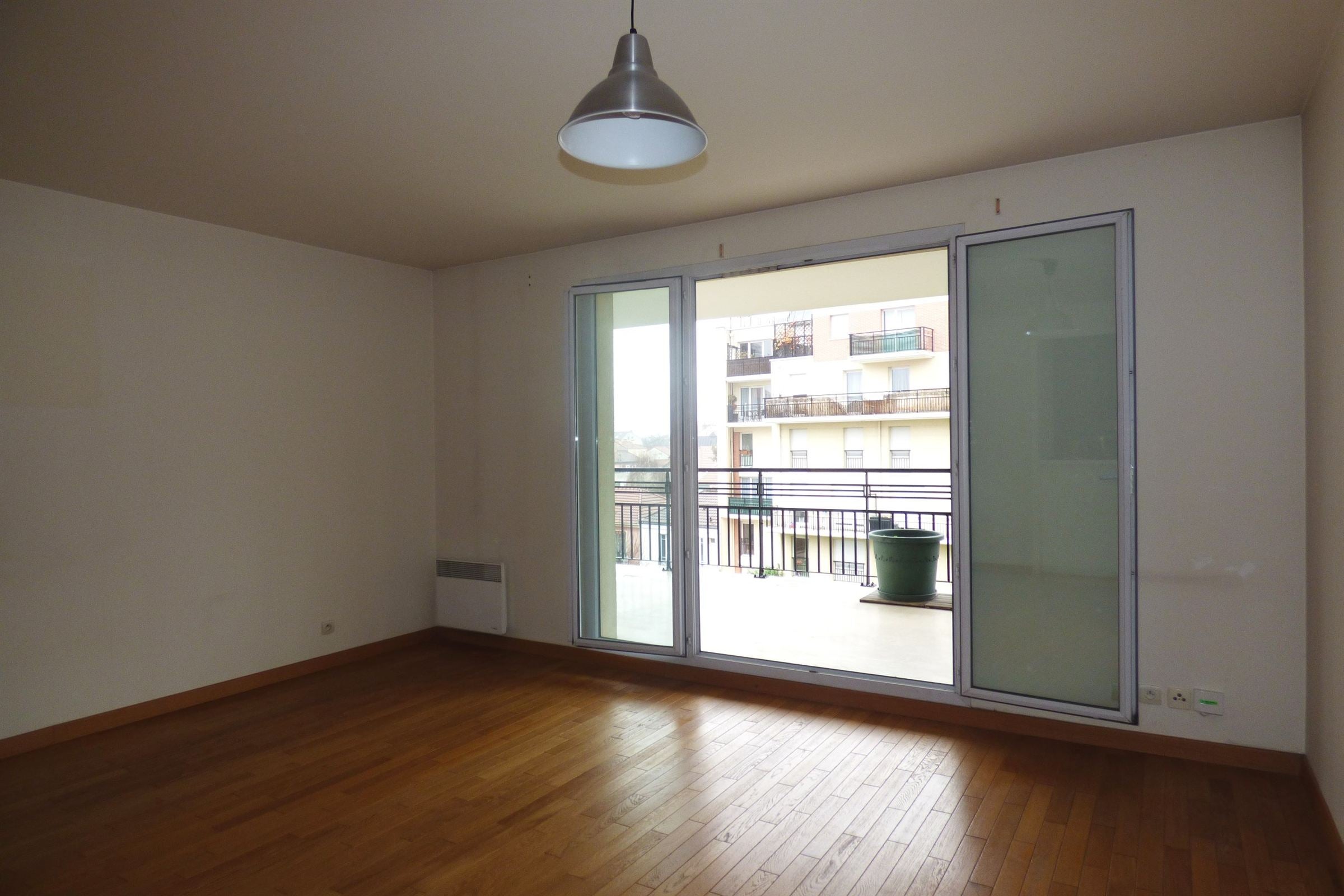 Appartement Rue de Paris à Charenton-le-Pont