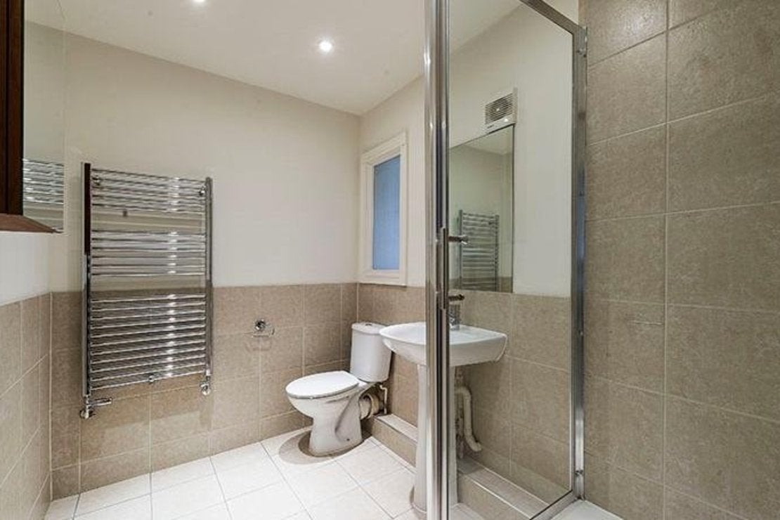 Flat Fulham Road in Greater London