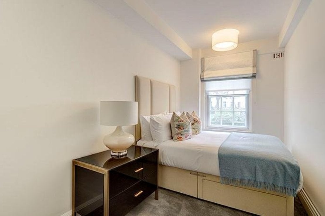 Flat Fulham Road in Greater London