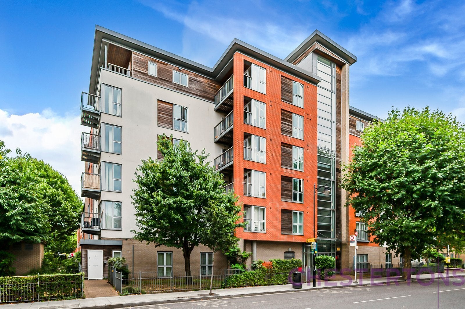 Flat Jebb Street in Greater London
