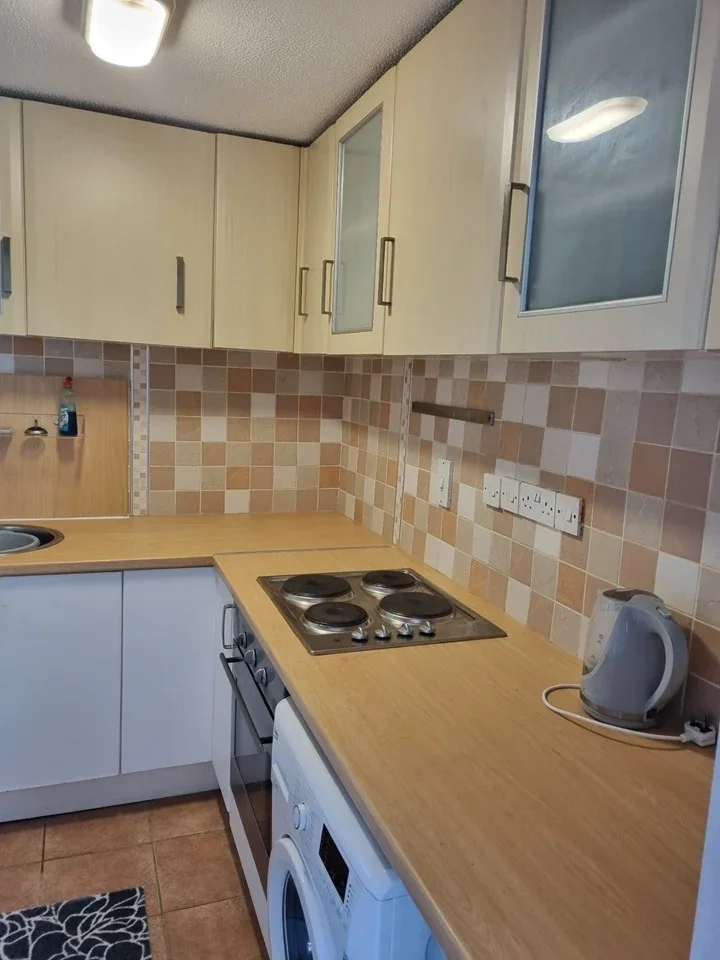 Flat Alverston Close in Newcastle upon Tyne