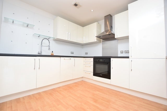 Flat Aizlewood Road in Sheffield