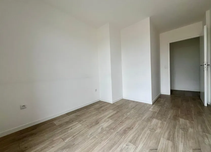 Flat Rue de la Clé des Champs in Le Plessis-Bouchard