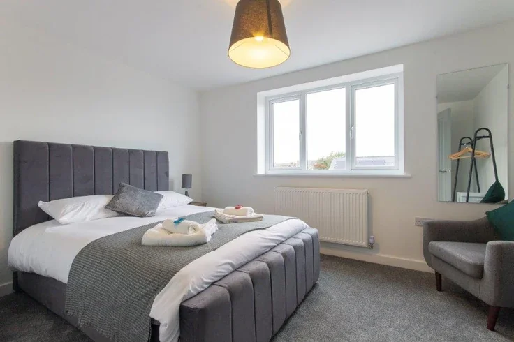 Flat Victoria Avenue in Staveley