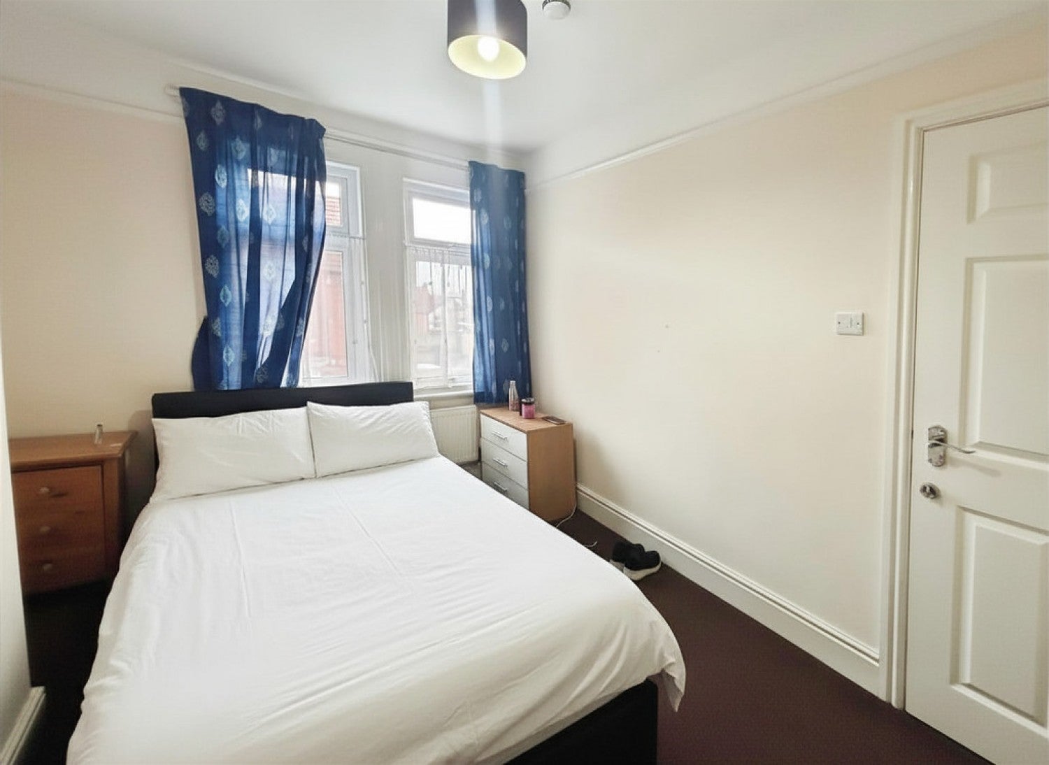 Room The Avenue in Yeovil