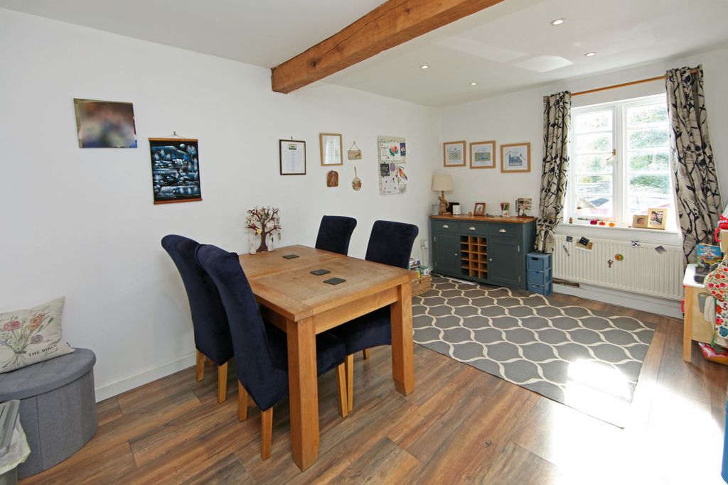 House Laburnum Drive in Madeley