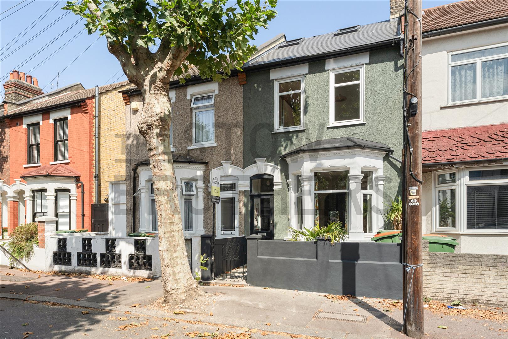 House Mafeking Avenue in Greater London