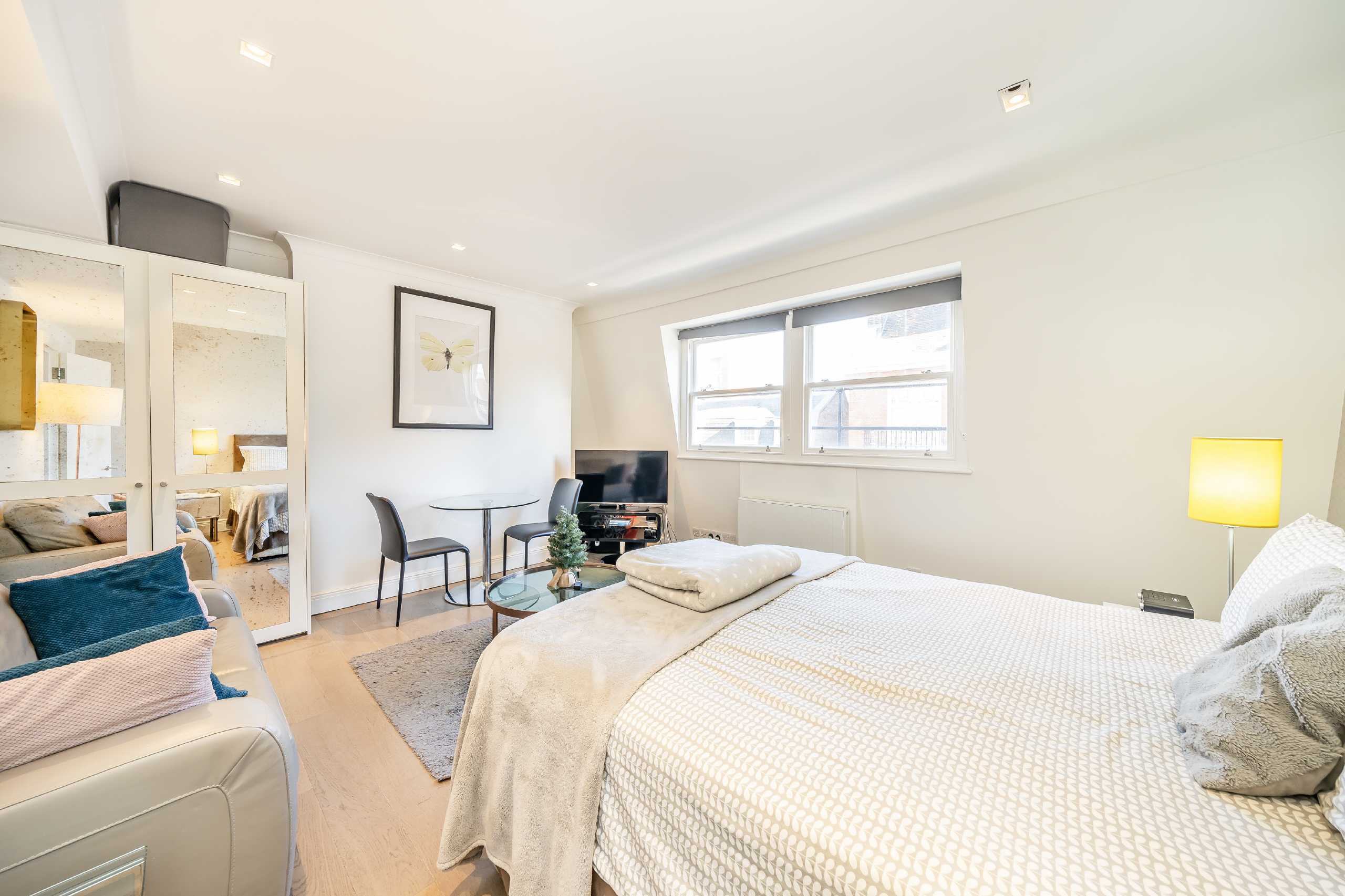 Flat Wyndham Street in City of Westminster