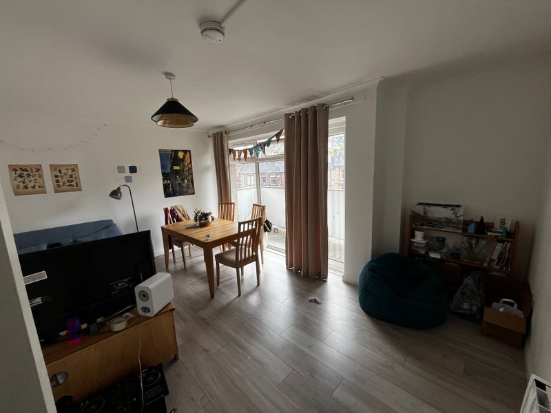 Room Charterhall Grove in City of Edinburgh