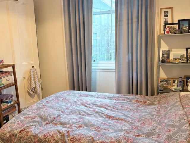 Flat Iona Street in City of Edinburgh