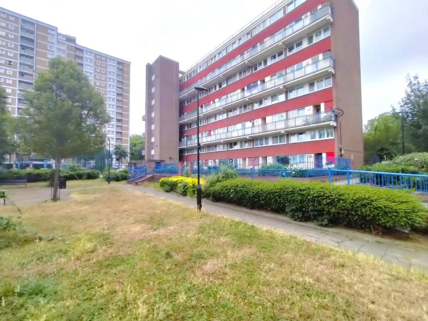 Flat Chisley Road in Greater London
