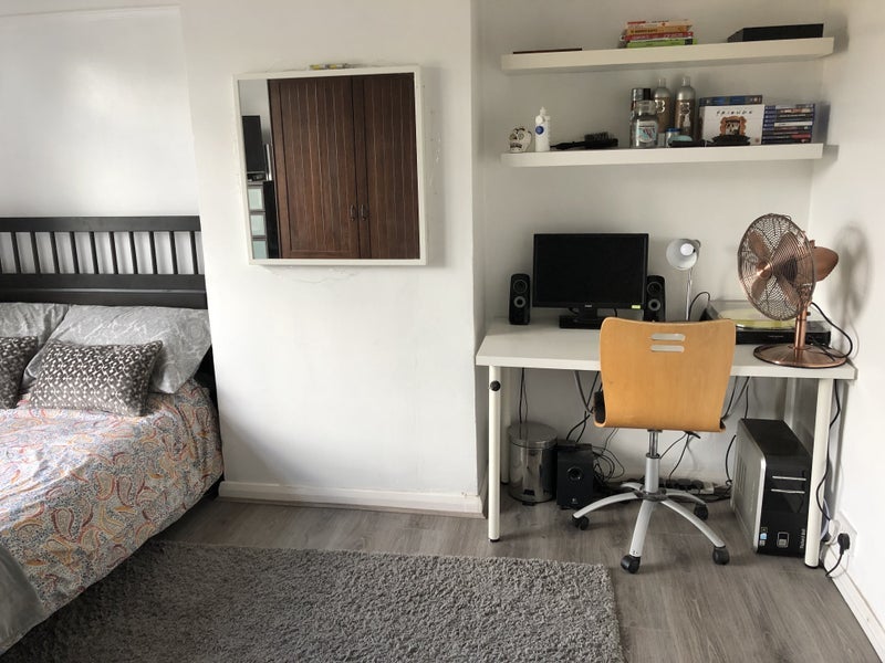Room Toronto Road in Bristol