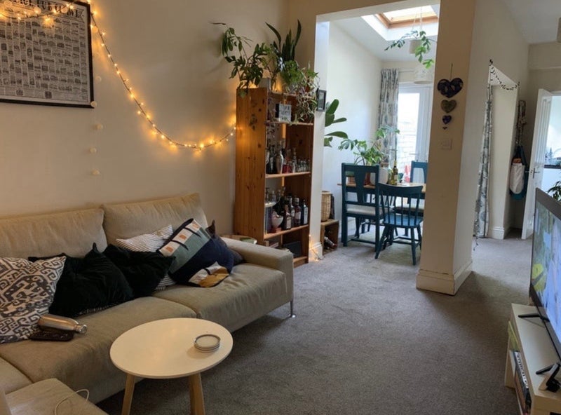 Room Chessel Street in Bristol