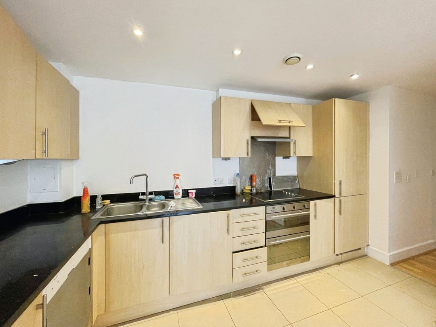 Flat Flagstaff Court in Canterbury