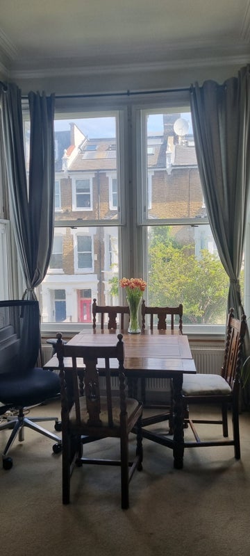 Room Lena Gardens in Greater London