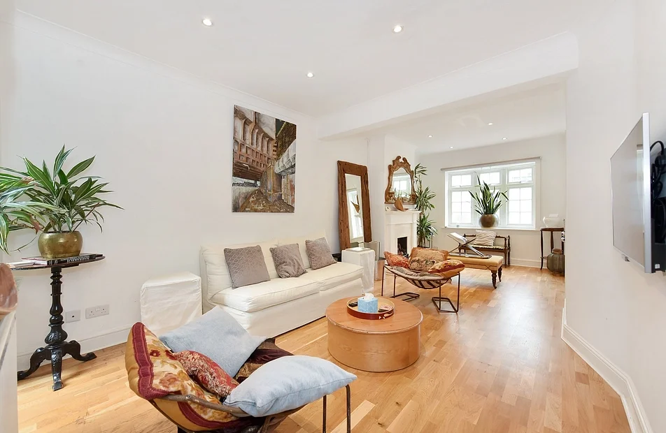 House Donne Place in Greater London