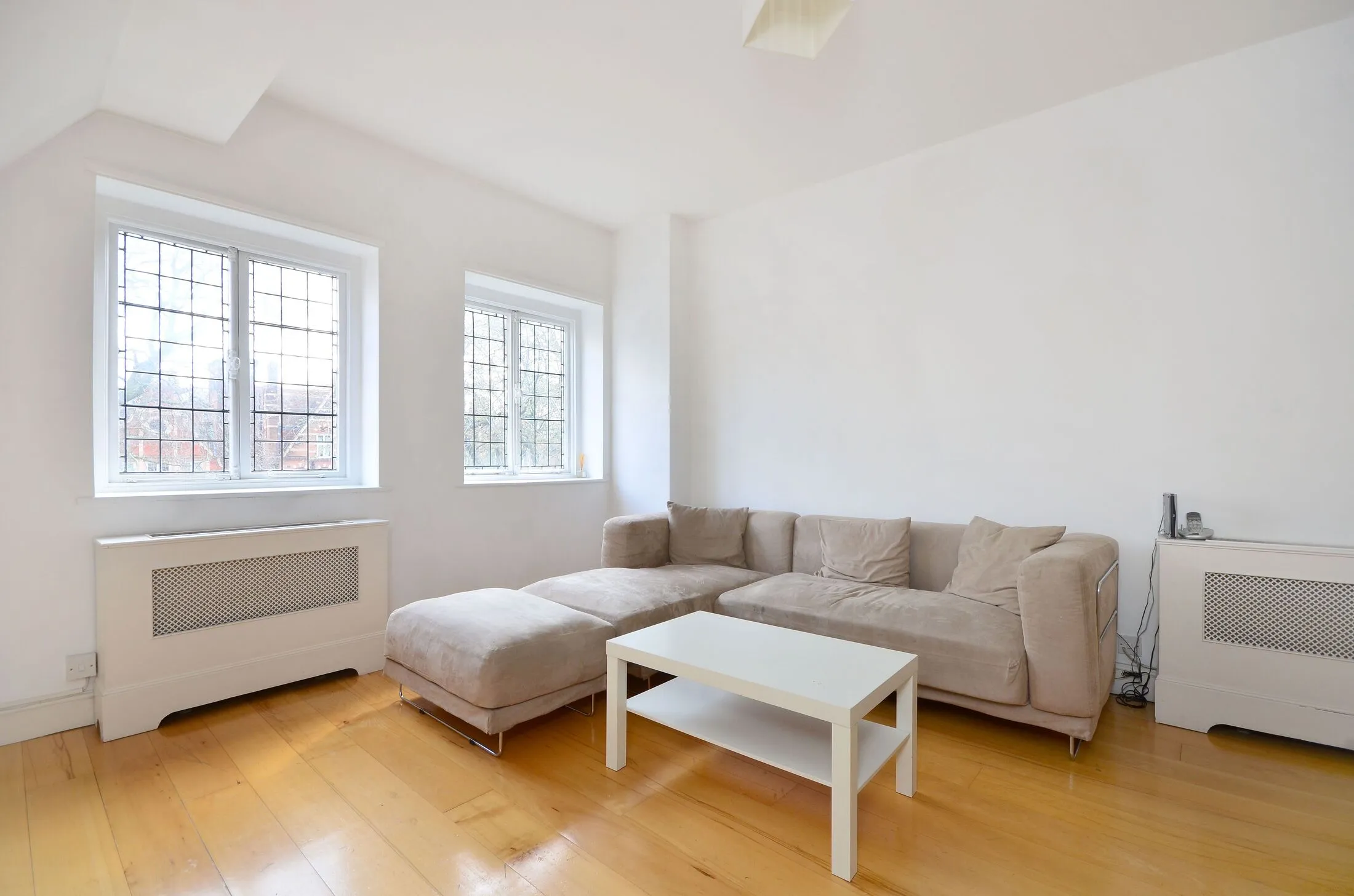 Flat Collingham Gardens in Greater London