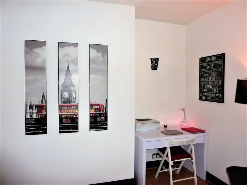 Flat Pembridge Villas in Greater London