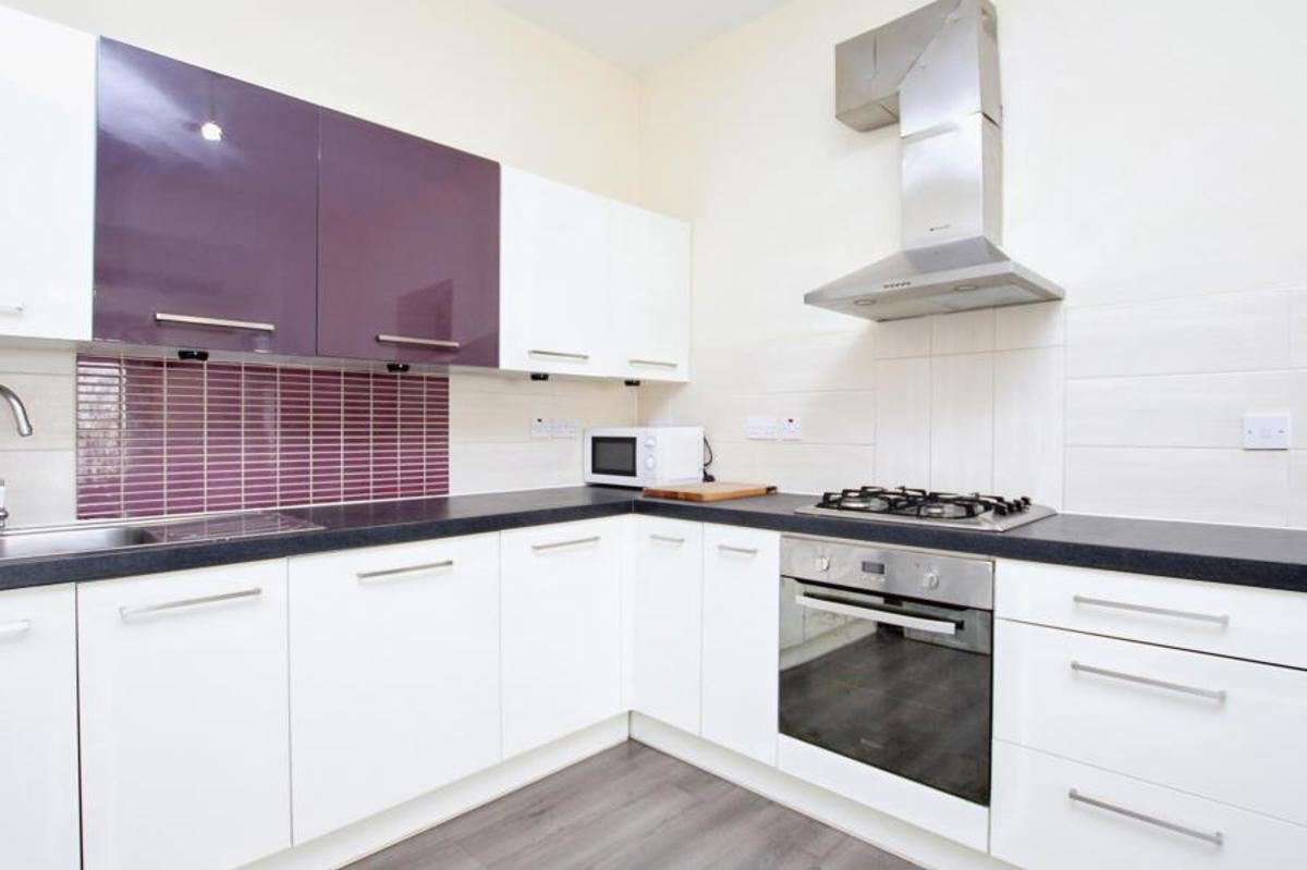 Flat Gloucester Road in Bristol