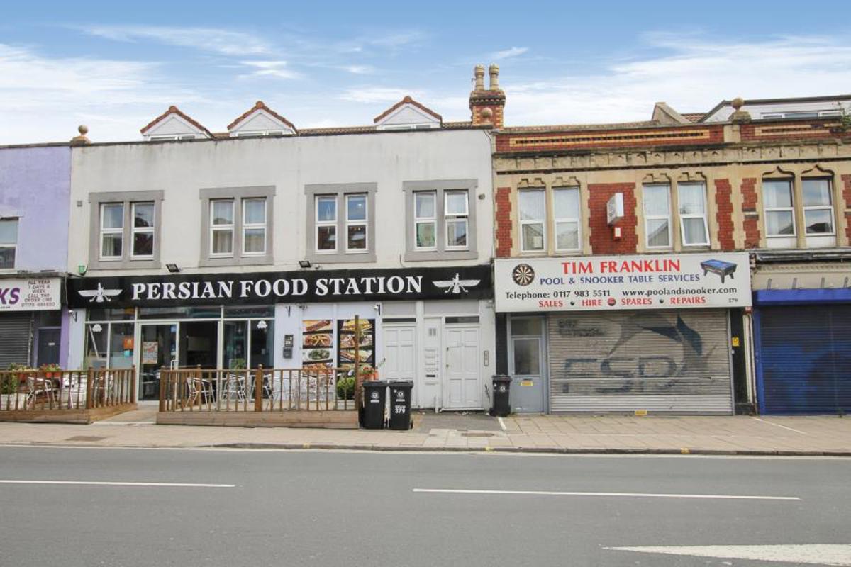 Flat Gloucester Road in Bristol