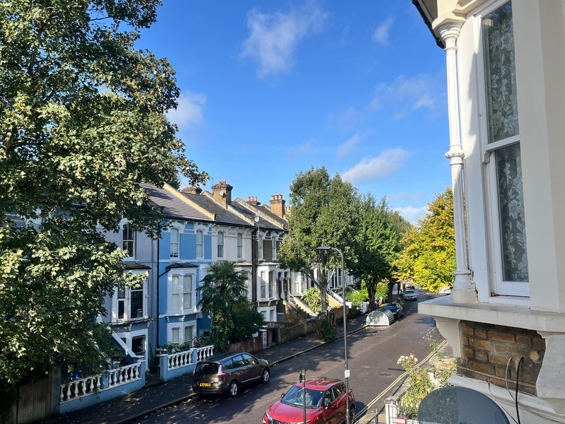 Room Brooke Road in Greater London