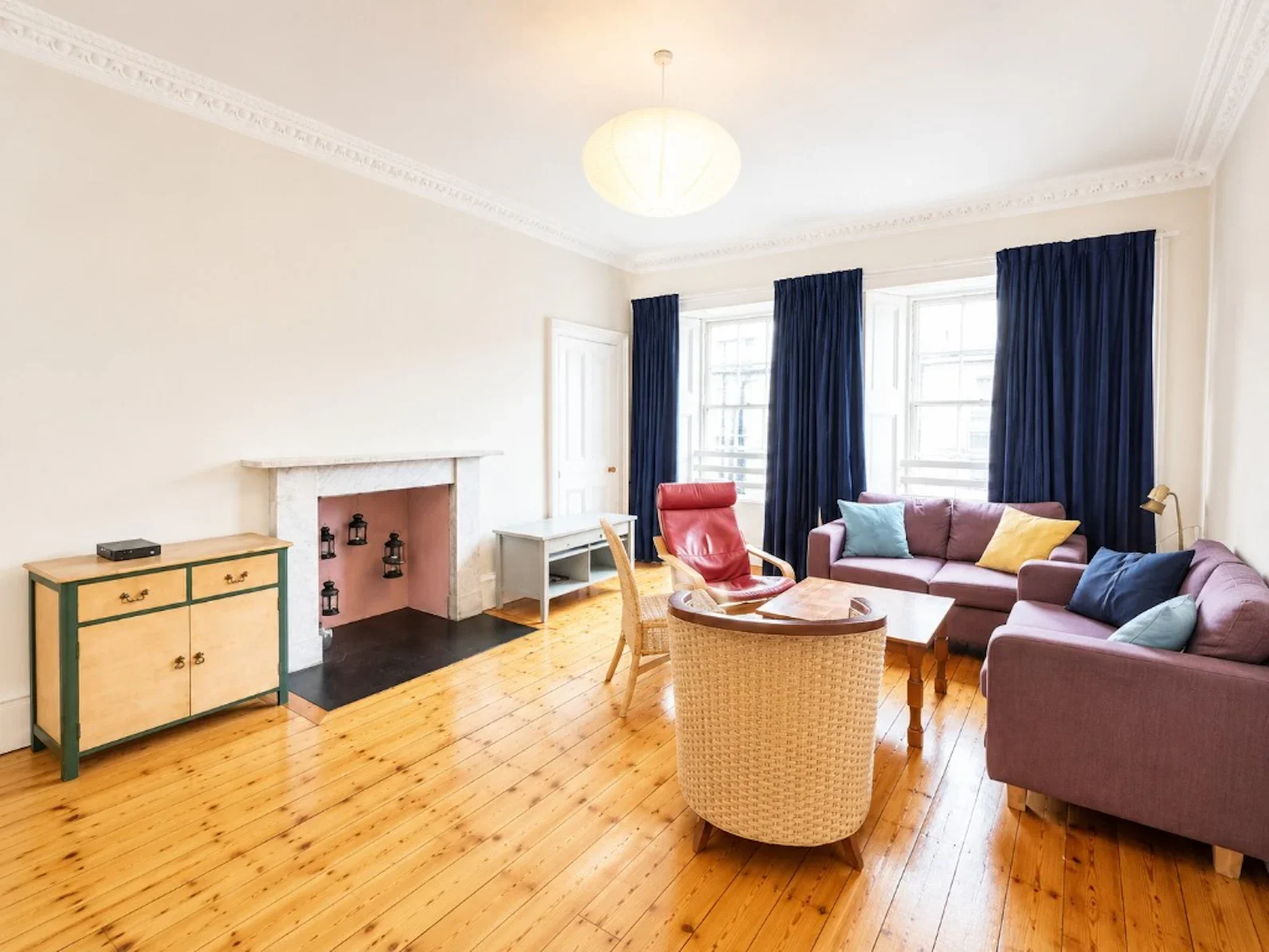 Flat Barony Street in City of Edinburgh