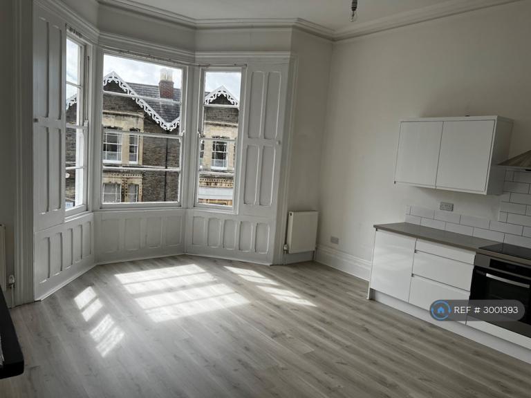 Flat Alexandra Road in Clevedon