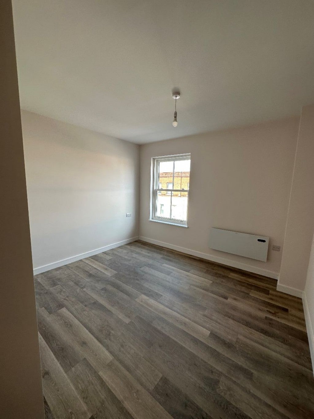 Flat London Road in Greater London