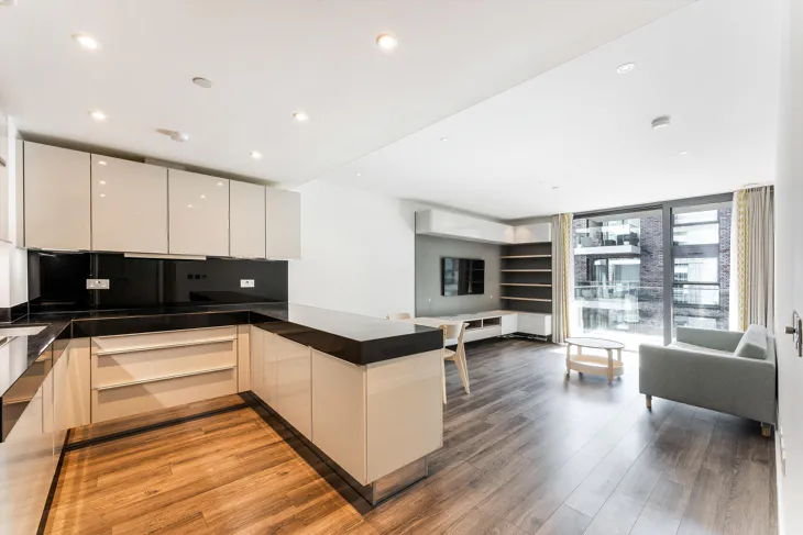 Flat Canter Way in Greater London