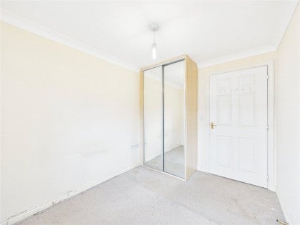 Flat Shenley Road in Hertsmere
