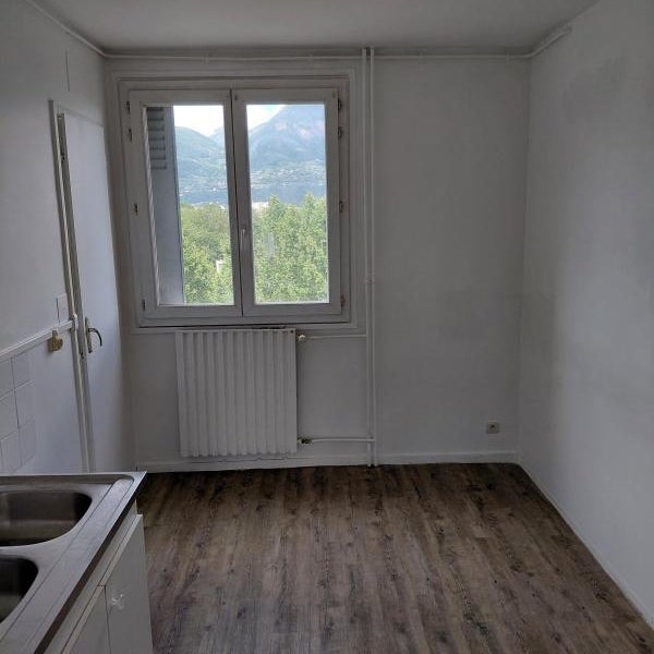 Appartement Rue Paul Verlaine à Saint-Martin-d'Hères