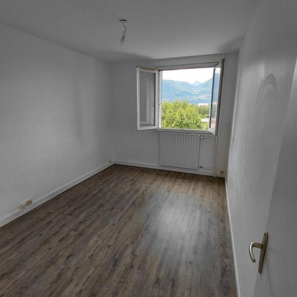 Appartement Rue Paul Verlaine à Saint-Martin-d'Hères