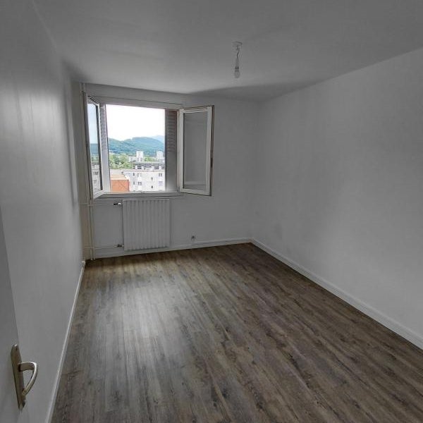 Appartement Rue Paul Verlaine à Saint-Martin-d'Hères