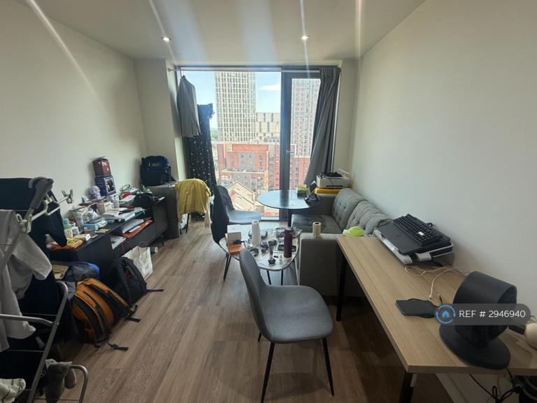 Flat Millbank Street in Manchester